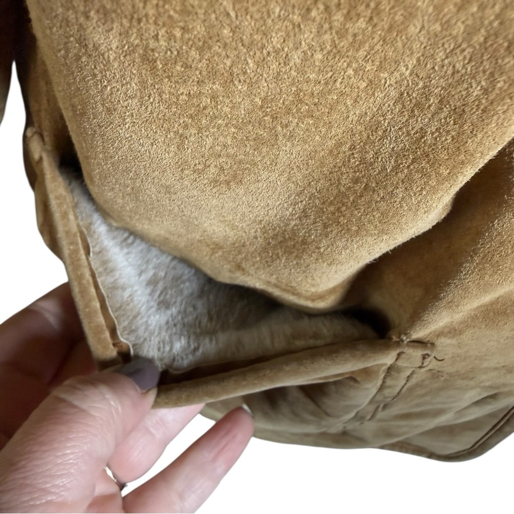 Vintage Gallery Tan Teddy Leather Jacket with Faux Fur Trim - Picture 4 of 10
